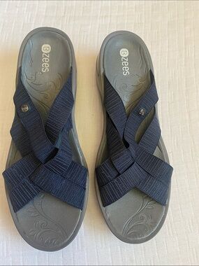 Bzees Navy Crisscross Stretch Slide Sandals for Women